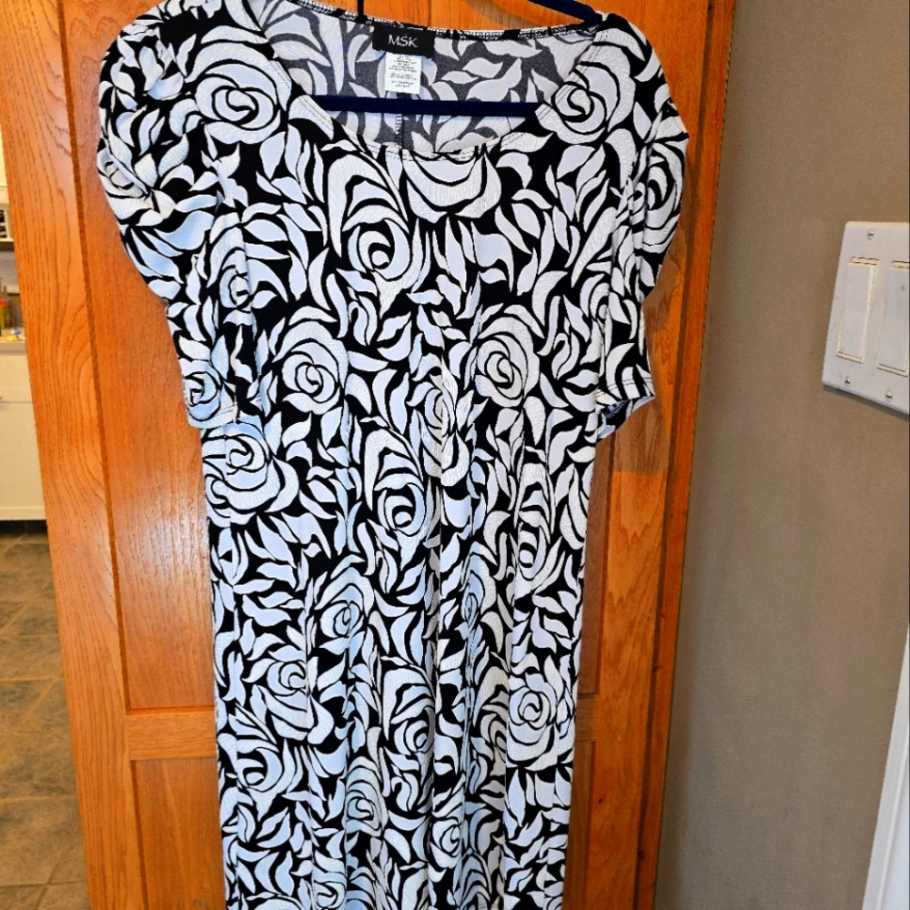 Women's dress